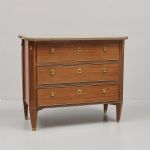 1096 3481 CHEST OF DRAWERS
